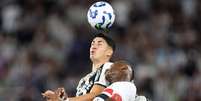  Foto: Vitor Silva/São Paulo - Legenda: Botafogo e São Paulo lutam muito. No fim, tudo igual no Niltão, 2 a 2 / Jogada10