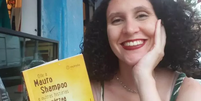 Foto foi publicada por Bruna Oliveira da Silva em comemoração à admissão pelo programa de mestrado da USP, ela estudaria time de várzea da zona leste   Foto: Reprodução via Instagram / Estadão  