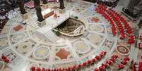 Primeira missa antes do Conclave que elegeu Bento XVI  Foto: Getty Images