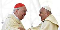 Cardeal Kevin Joseph Farrell e o papa Francisco  Foto: Getty Images