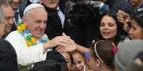 Papa Francisco visitou a favela de Varginha, no Rio de Janeiro, em 2013  Foto: YASUYOSHI CHIBA/AFP via Getty Images / BBC News Brasil