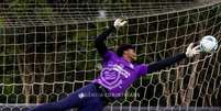 Hugo Souza em treino pelo Corinthians.   Foto: Rodrigo Coca/Ag. Corinthians / Esporte News Mundo