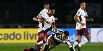 -  Foto: Divulgação/Lanus - Legenda: Vasco empatou com o Lanús por 0 a 0, em São Januário, pela Sul-Americana / Jogada10