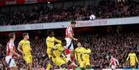  Foto: Justin Setterfield/Getty Images - Legenda: Arsenal empata em casa e praticamente encerra chances de título / Jogada10
