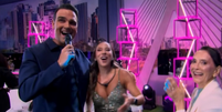 Tadeu Schmidt parabeniza Renata por vitória no BBB 25  Foto: Reprodução/Globo