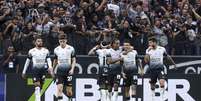 Equipe do Corinthians (Photo by Ricardo Moreira/Getty Images)  Foto: Esporte News Mundo