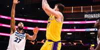  Foto: LA Lakers x Timberwolves ( / Esporte News Mundo