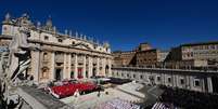 Vue générale de la cérémonie des funérailles du pape François sur la place Saint-Pierre au Vatican, le 26 avril 2025.  Foto: AFP - TIZIANA FABI / RFI
