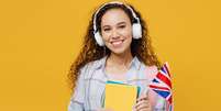 Descubra técnicas para aprender inglês super interessantes  Foto: Shutterstock / Alto Astral