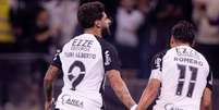 Rodrigo Coca/Agência Corinthians - Legenda: Yuri Alberto comemora gol contra o Inter ao lado de Romero  Foto: Jogada10