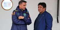  Foto: Rafael Ribeiro/CBF - Legenda: Rodrigo Caetano e Ednaldo Rodrigues ainda procuram novo técnico da Seleção / Jogada10