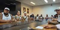Foto: reprodução instagram - Legenda: Organizadas do Santos fazem reunião com presidente / Jogada10