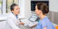 A menopausa precoce pode acontecer antes dos 40 anos  Foto: Yakobchuk | Shutterstock / Portal EdiCase