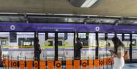  Isolamento no local onde um passageiro morreu na manhã desta terça-feira, 06, na Estação Campo Limpo, da Linha 5-Lilás, na zona sul de São Paulo  Foto: ALEXANDRE SERPA/ATO PRESS / Estadão