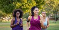 A corrida favorece o emagrecimento e a saúde Foto: Rido | ShutterStock / Portal EdiCase