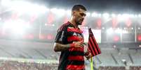 Varela em ação pelo Flamengo - Foto: Gilvan de Souza/Flamengo / Jogada10