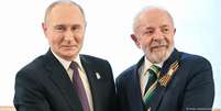 Lula tentou contornar críticas por visita a Putin e defendeu trocas comerciais entre os dois países  Foto: DW / Deutsche Welle
