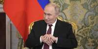 O presidente russo, Vladimir Putin, propôs que haja negociações "diretas" entre a Rússia e a Ucrânia no dia 15 de maio, quinta-feira, em Istambul.  Foto: © Pavel Bednyakov / AP / RFI