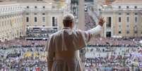 Papa Leão XIV saudou a multidão de fiéis neste domingo, 11  Foto: Divulgação/Vatican News