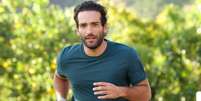 'Vale Tudo' para ser triatleta, como Afonso Roitman? Sou médico esportivo e garanto: 'Alta performance não é só sobre treinar mais'. Foto: Divulgação/TV Globo / Purepeople