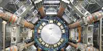 O superacelerador de partículas europeu onde foi realizado o experimento Foto: CERN/Divulgação / Estadão