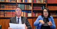 Bolsonaro fala sobre biografia de Mujica durante live  Foto: Reprodução