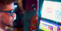 Psicóloga faz alerta sobre vício em jogos de apostas  Foto: Unsplash / Contigo