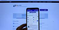 Desbloqueios de empréstimos consignados do INSS só poderão ser realizados com biometria pelo aplicativo e pelo site do Meu INSS  Foto: Joédson Alves/Agência BrasiL / Estadão