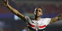Foto: Divulgação / São Paulo - Legenda: André Silva foi o responsável por bater o pênalti do São Paulo contra o Grêmio / Jogada10