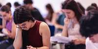 Cursos à distância terão que aplicar provas presenciais ao final de cada módulo de ensino, conforme nova determinação do MEC.  Foto: Werther Santana/Estadão / Estadão
