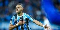  Foto: Lucas Uebel / Grêmio - Legenda: Atacante dinamarquês fez o gol da vitória sobre o Bahia neste domingo (25), na Arena do Grêmio / Jogada10