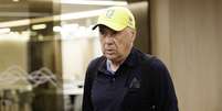 Carlo Ancelotti usou boné da seleção em chegada ao Rio de Janeiro  Foto: Rafael Ribeiro/CBF