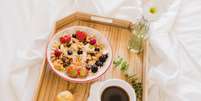 Conheça os alimentos essenciais para um café da manhã saudável  Foto: Freepik