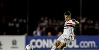 Bobadilla, no confronto do São Paulo com o Talleres, pela Libertadores, nesta terça, 27  Foto: Rubens Chiri e Paulo Pinto/Saopaulofc.net