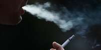 Cigarro passa por proibições na França  Foto: Getty Images/NurPhoto/Jakub Porzycki