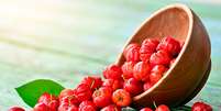 Acerola é uma fruta rica em vitamina C  Foto: Reprodução