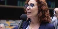 Zambelli anunciou saída do Brasil e disse que se sente protegida por sua cidadania italiana  Foto: Bruno Spada/Câmara dos Deputados / BBC News Brasil