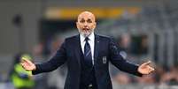  Foto: Stuart Franklin/Getty Images - Legenda: Luciano Spalletti não resisti ao péssimo momento da Itália e deixará o cargo / Jogada10