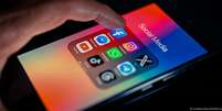 Uma pesquisa mostrou que 67% das empresas do setor de comércio e serviços do país utilizam o WhatsApp como principal canal de venda.  Foto: DW / Deutsche Welle