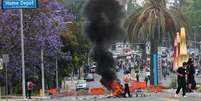 Tumultos começaram diante de loja onde, segundo rumor, haveria captura de funcionários imigrantes  Foto: Getty Images / BBC News Brasil