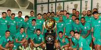 Elenco do Palmeiras na exposição do troféu do Mundial de Clubes da Fifa - Foto: Cesar Greco/SEP Foto: Elenco do Palmeiras na exposição do troféu do Mundial de Clubes da Fifa - Cesar Greco/SEP / Gávea News