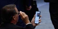 Bolsonaro manda selfie para Michelle durante interrogatório  Foto: Wilton Júnior  / Estadão