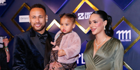 Neymar, Mavie e Bruna Biancardi Foto: Caio Duran e Thiago Duran/Brazil News / Elas no Tapete Vermelho