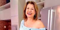 Olga Bongiovanni vai comandar o 'A Gente Pod' dos estúdios da CATVE em Cascavel, no Paraná  Foto: Reprodução