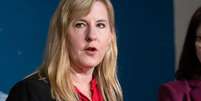 A deputada estadual democrata Melissa Hortman, de 55 anos, foi assassinada a tiros dentro de sua casa em Minnesota, no centro-oeste dos EUA  Foto: Getty Images / BBC News Brasil