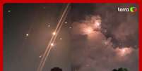 Irã inicia ataque contra Israel após segundo dia de explosões  Foto: 