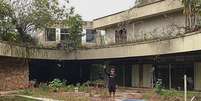 Influenciador Lucão Yt visitou a penúltima casa que Pelé morou Foto: Instagram/@lucao.yt / Reprodução