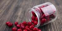 Conheça os benefícios do cranberry em cápsula  Foto: Freepik