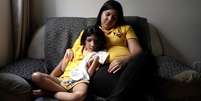 Ruty Freires com Tamara: 'Alegria enorme, vontade de gritar'  Foto: Felix Lima/BBC / BBC News Brasil