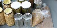 Alimentos podem ser consumidos após a validade  Foto: Freepik